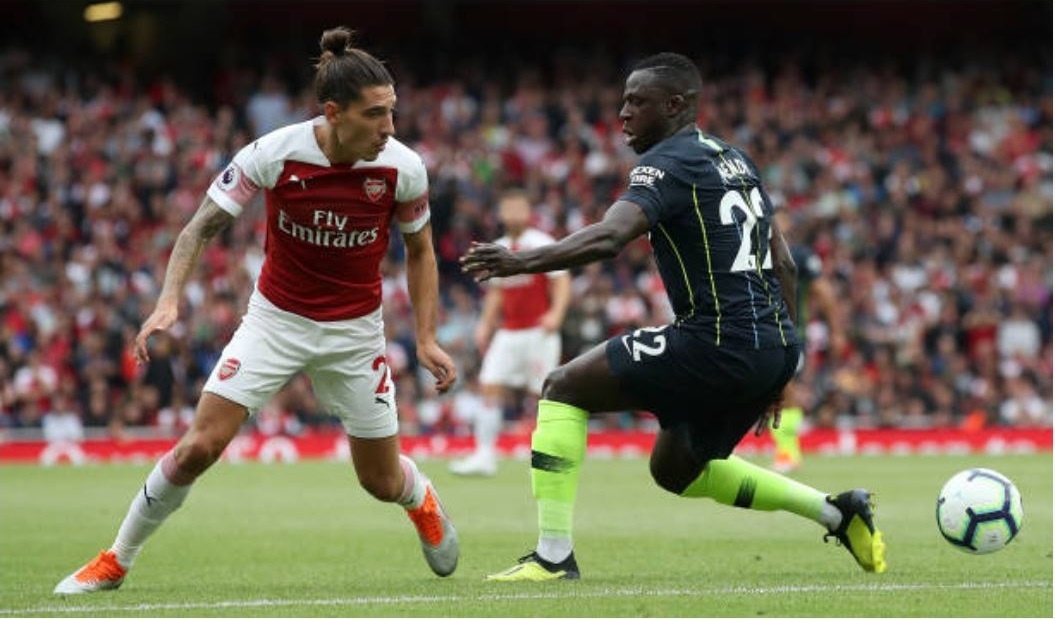 Cham diem Arsenal 0-2 Man City: Tham hoa Mesut Oezil anh 2