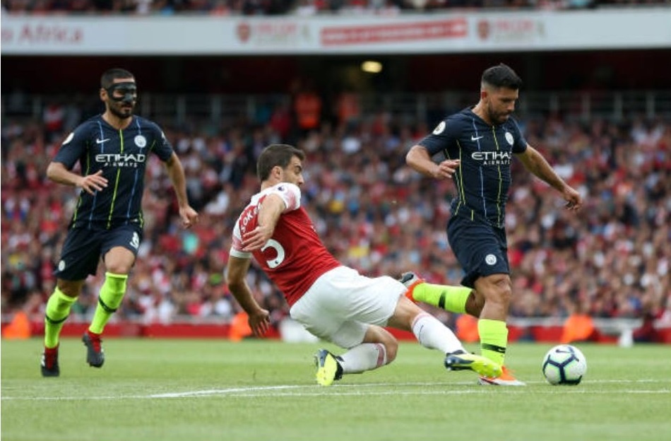 Cham diem Arsenal 0-2 Man City: Tham hoa Mesut Oezil anh 3