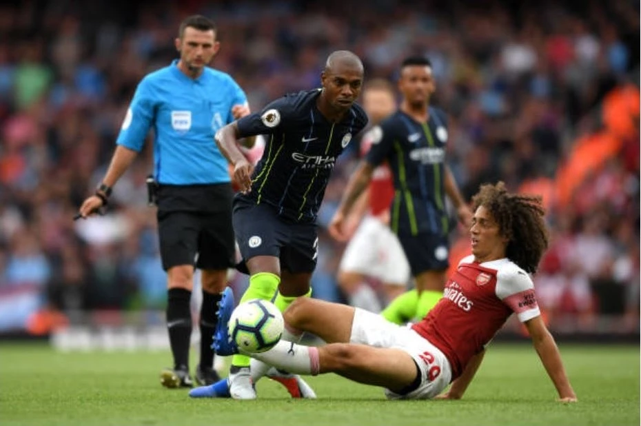 Cham diem Arsenal 0-2 Man City: Tham hoa Mesut Oezil anh 6