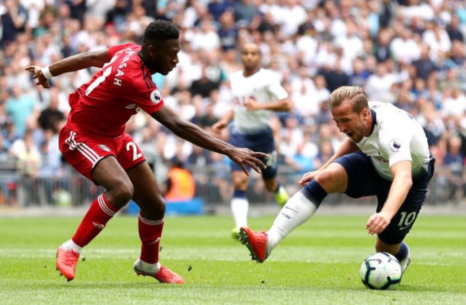 Harry Kane khai nong,  Tottenham de dang de bep Ful anh 4
