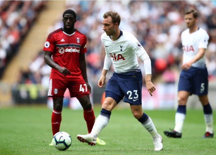 Harry Kane khai nong,  Tottenham de dang de bep Ful anh 8