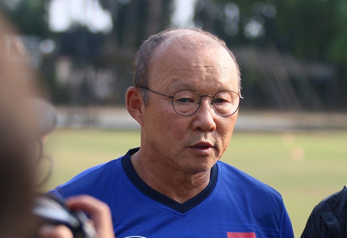 HLV Park Hang-seo: 'Olympic Viet Nam se choi het minh truoc Nhat Ban' hinh anh