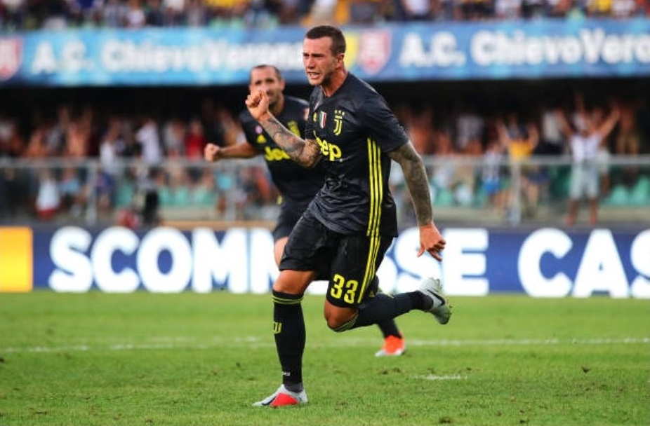 Cham diem Chievo 2-3 Juventus: Ronaldo ra mat thuy anh 12
