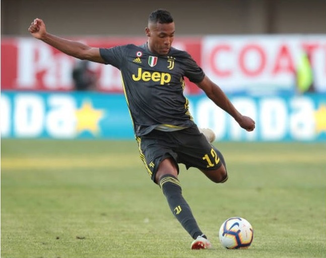 Cham diem Chievo 2-3 Juventus: Ronaldo ra mat thuy anh 5