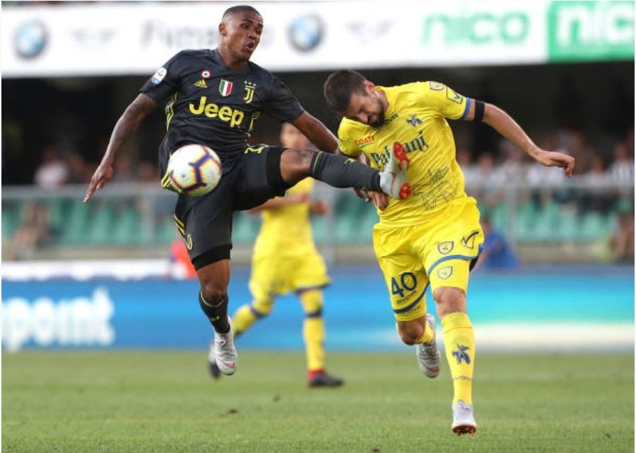 Cham diem Chievo 2-3 Juventus: Ronaldo ra mat thuy anh 8