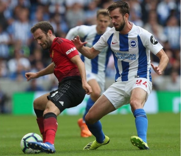 Cham diem Brighton 3-2 MU: Lukaku,  Pogba da co gang het suc anh 9