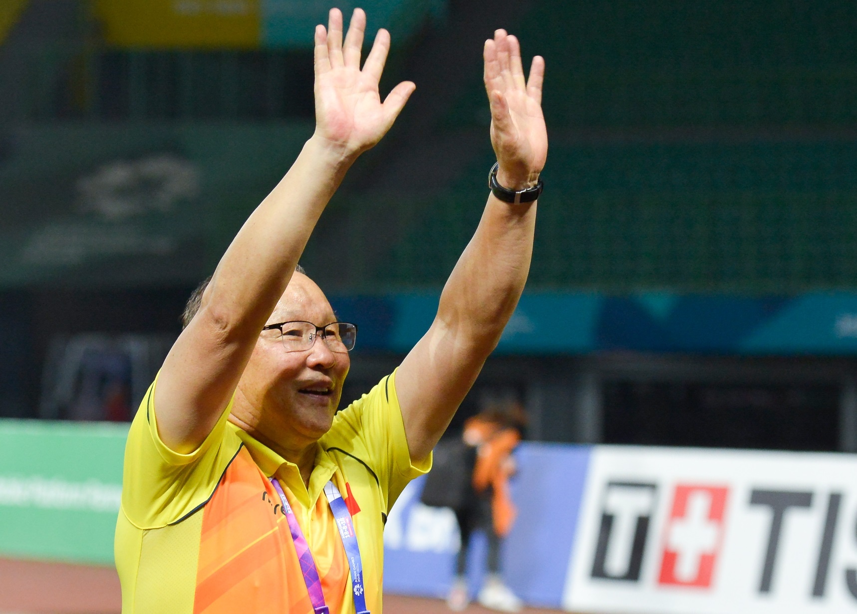 ‘Sau AFF Cup, tang luong cho ong Park cung khong muon' hinh anh