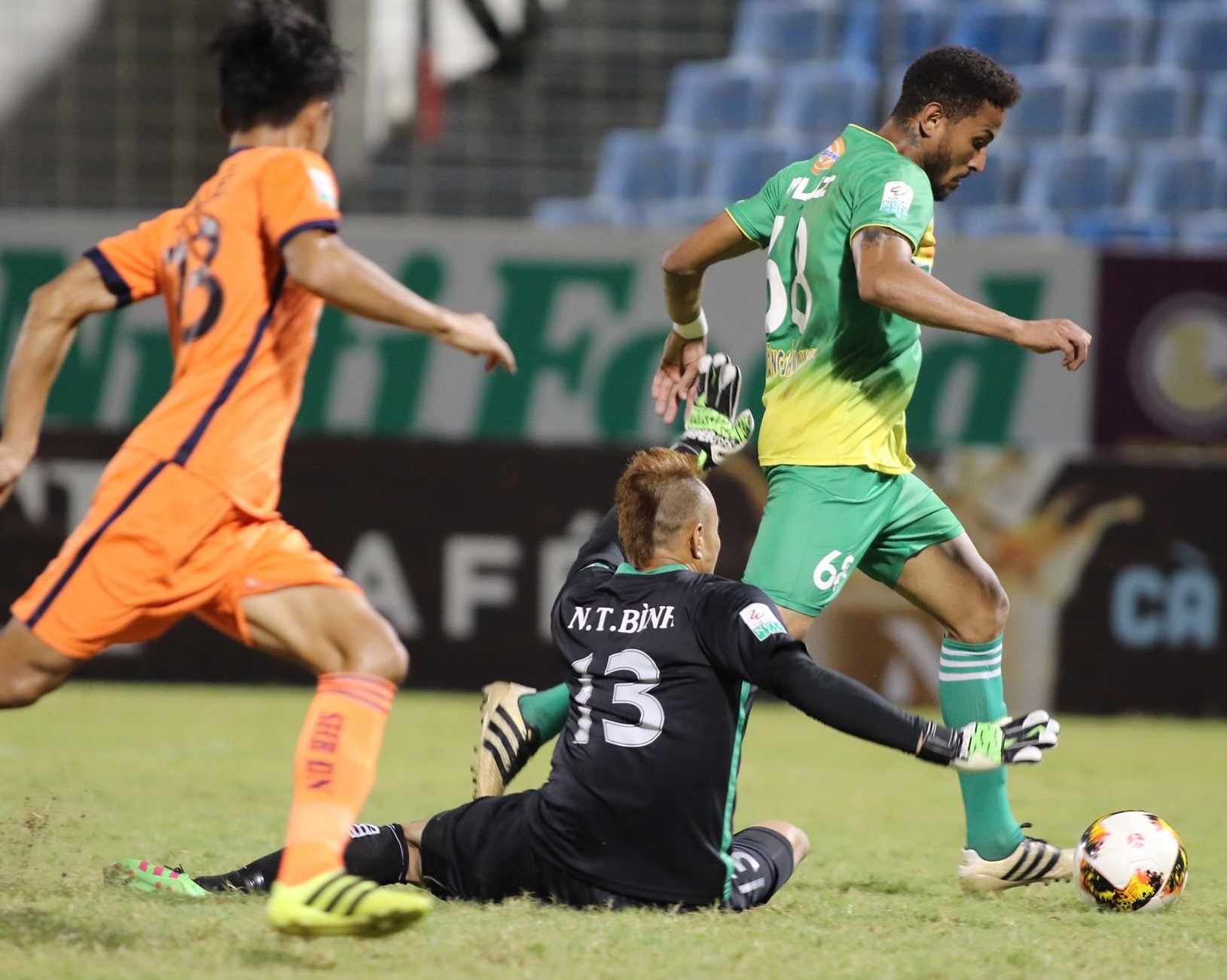 Cần Thơ cận kề cảnh xuống hạng V.League 2018 ảnh 1 Can Tho can ke canh xuong hang V.League 2018 anh 1