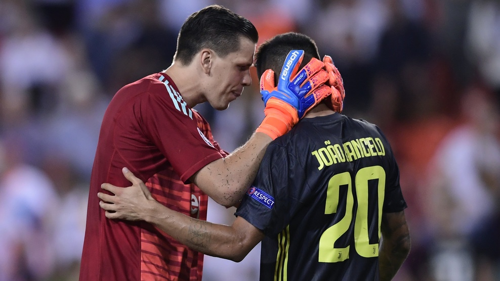 Ronaldo nhan the do anh 9