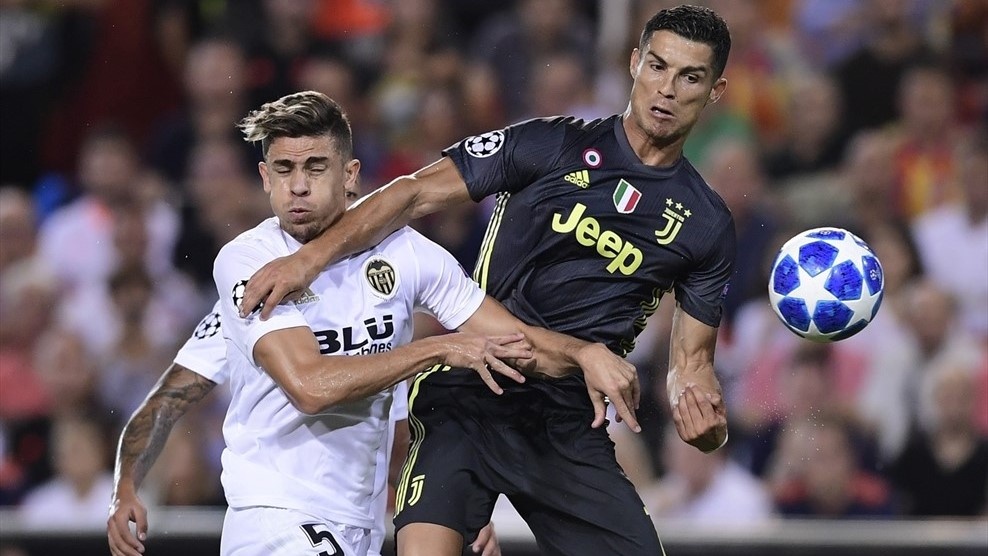 Ronaldo nhan the do anh 1