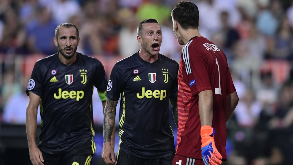 Ronaldo nhan the do anh 8