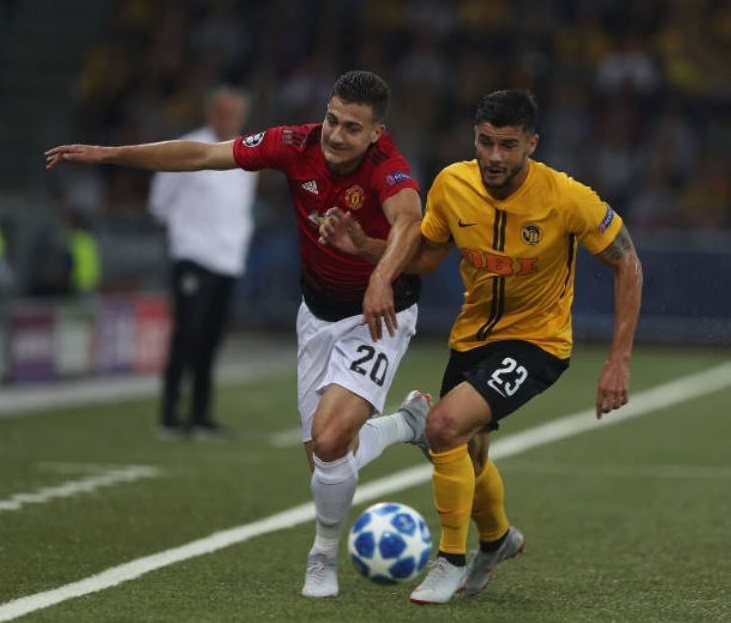 Pogba toa sang ruc ro anh 2