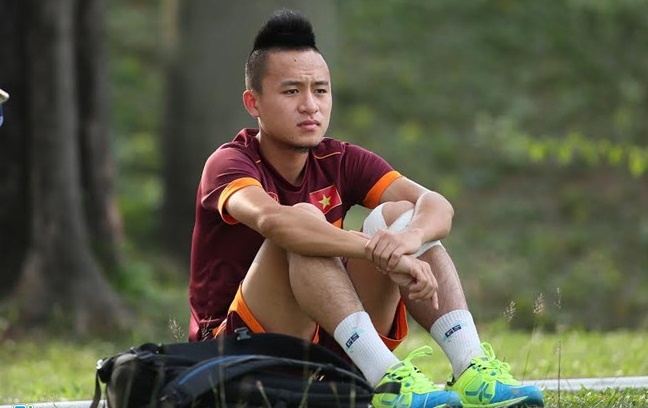 Vo Huy Toan: ‘Toi xui qua, chi cho phep mau de du AFF Cup 2018’ hinh anh