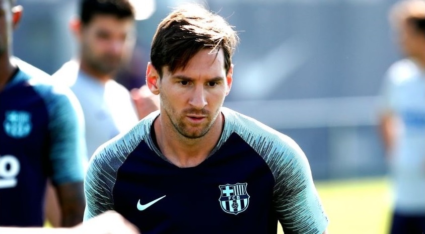 Messi cao rau sau khi vuot Ronaldo o Champions League hinh anh