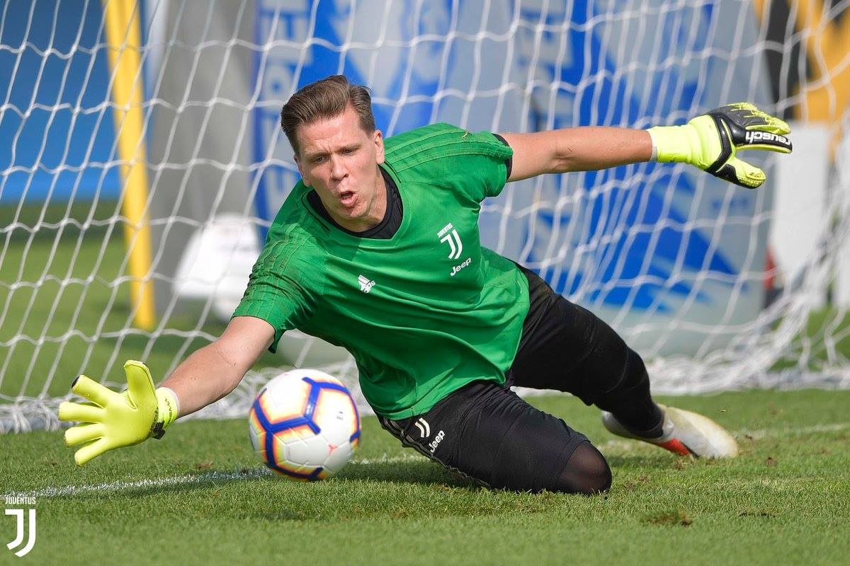 Ronaldo cuoi tuoi tren san tap sau tam the do anh 7