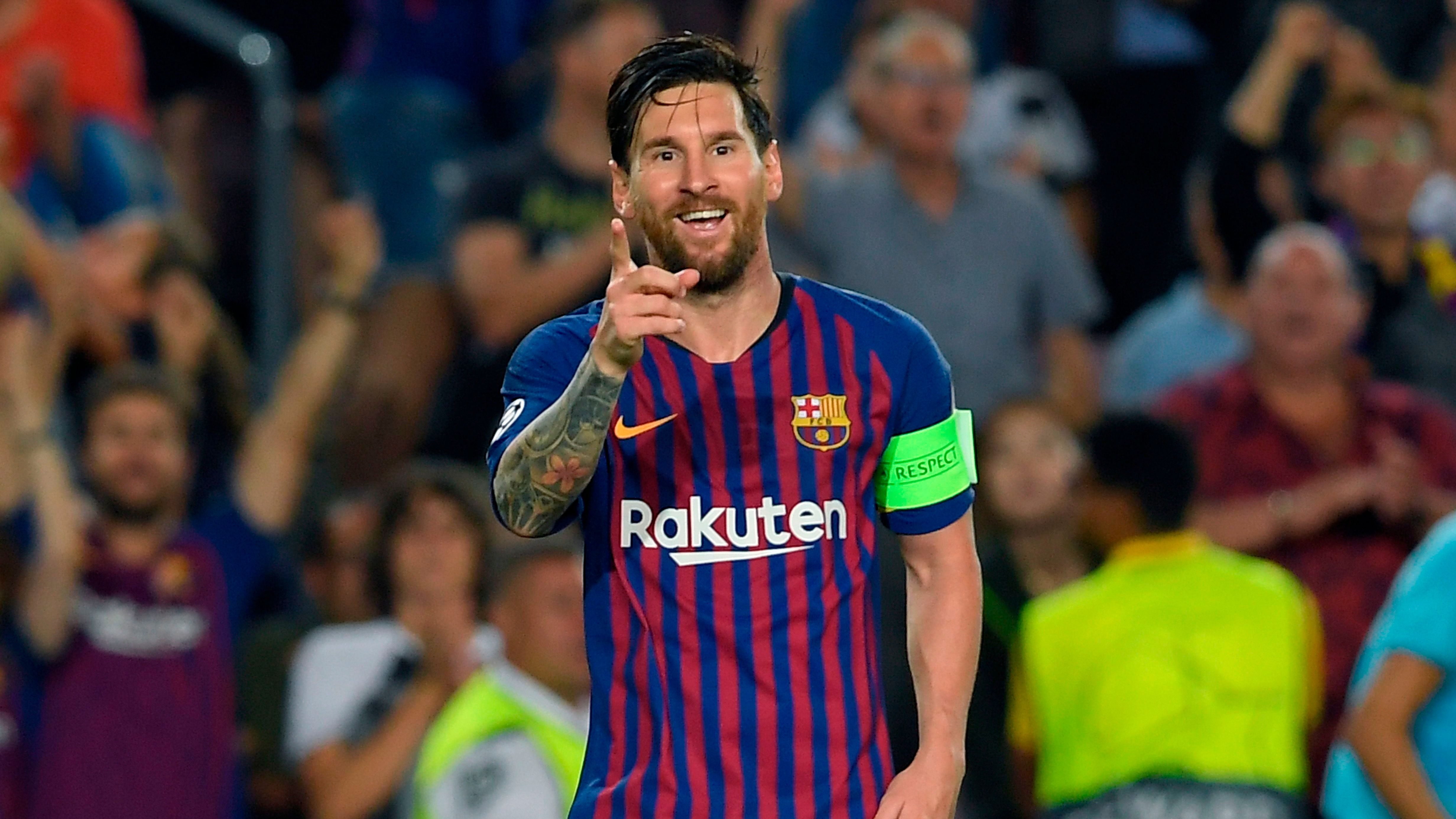 Leo Messi cao rau sau khi vuot mat Ronaldo anh 1