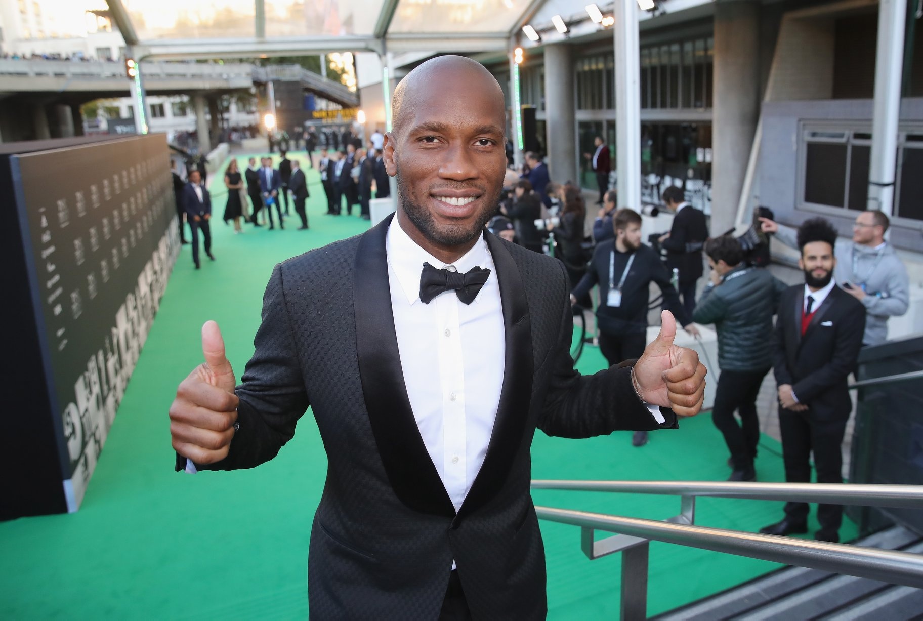 Khach moi dem gala trao giai The Best anh 5