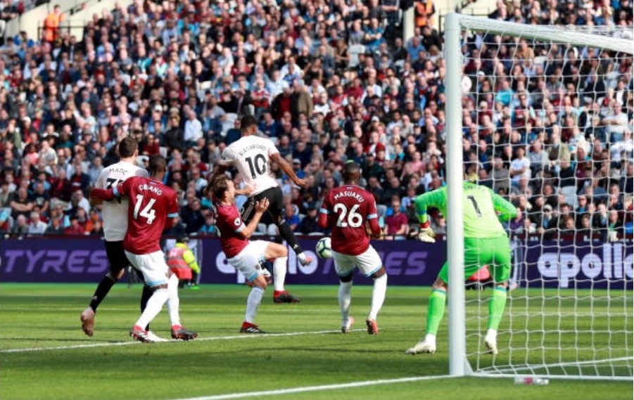 Cham diem West Ham 3-1 MU: Pogba,  Lukaku tiep tuc gay that vong anh 12