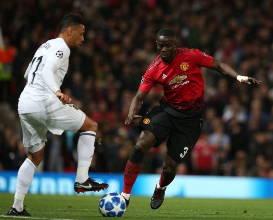 Cham diem MU 0-0 Valencia: Pogba ruc sang,  Lukaku lai gay that vong anh 3