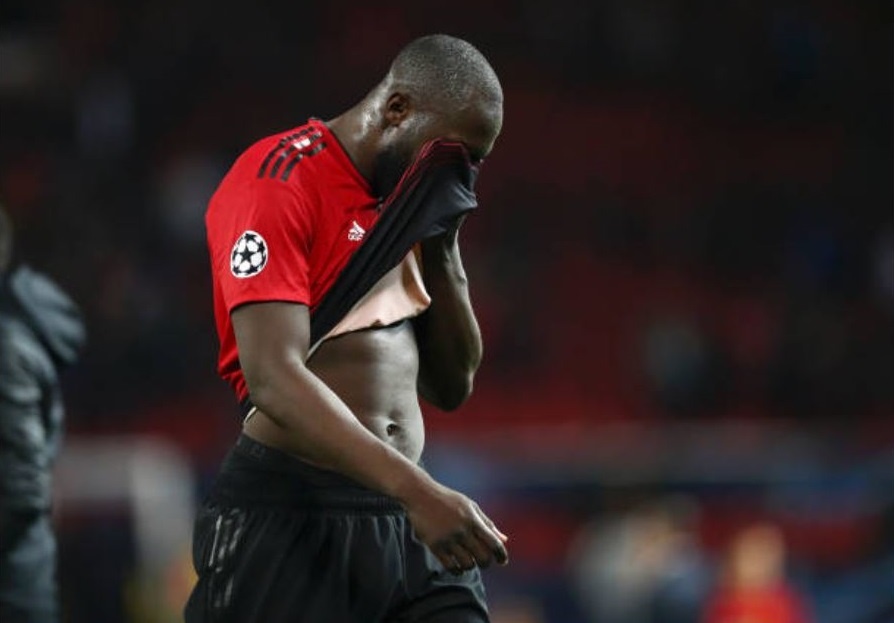 Cham diem MU 0-0 Valencia: Lukaku gay that vong hinh anh
