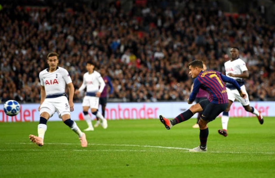 Cham diem tran Tottenham 2-4 Barcelona: Leo Messi danh sap Wembley anh 9