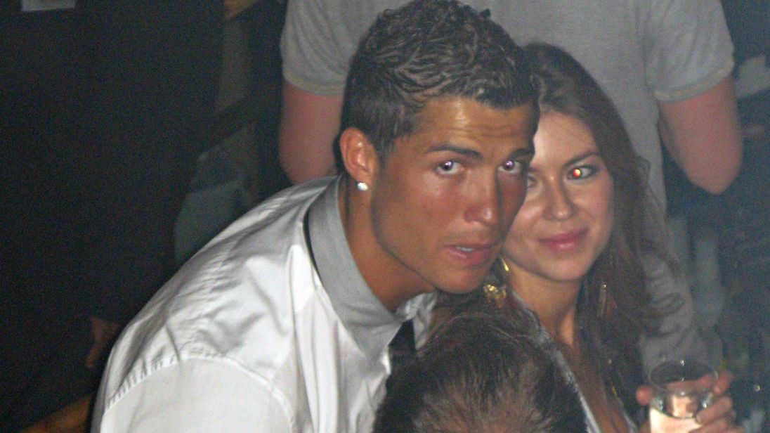 Ronaldo hiếp dâm ảnh 3 Ronaldo hiep dam anh 3