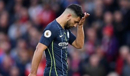 Sao Man City thanh tro he sau cu sut penalty len troi hinh anh