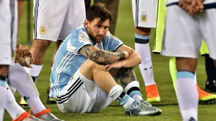 Maradona chê Messi không có tố chất lãnh đạo ảnh 1 Maradona che Messi khong co to chat lanh dao anh 1
