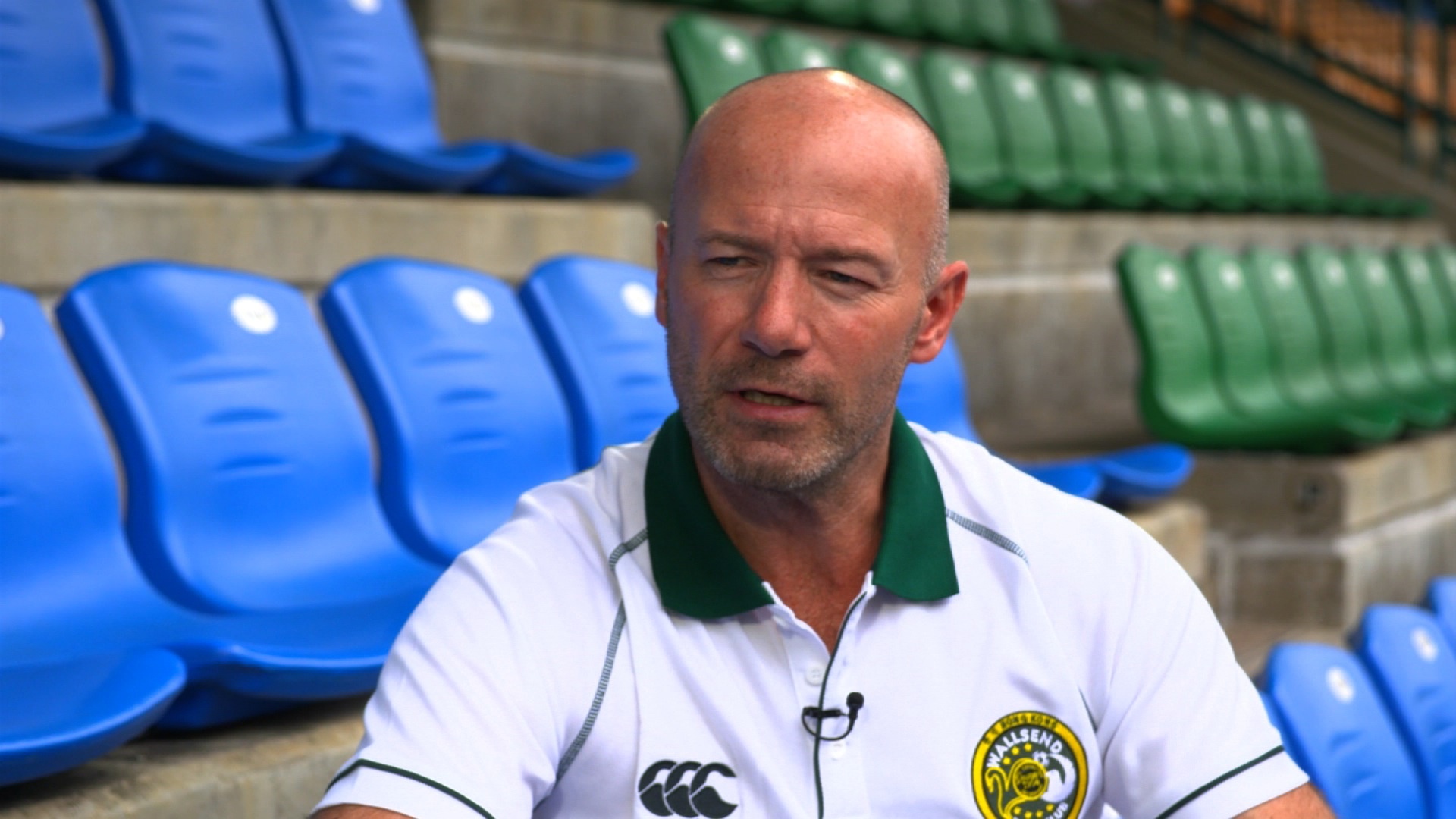 HLV Henry lieu co tranh khoi vet xe do cua Maradona,  Neville? anh 4