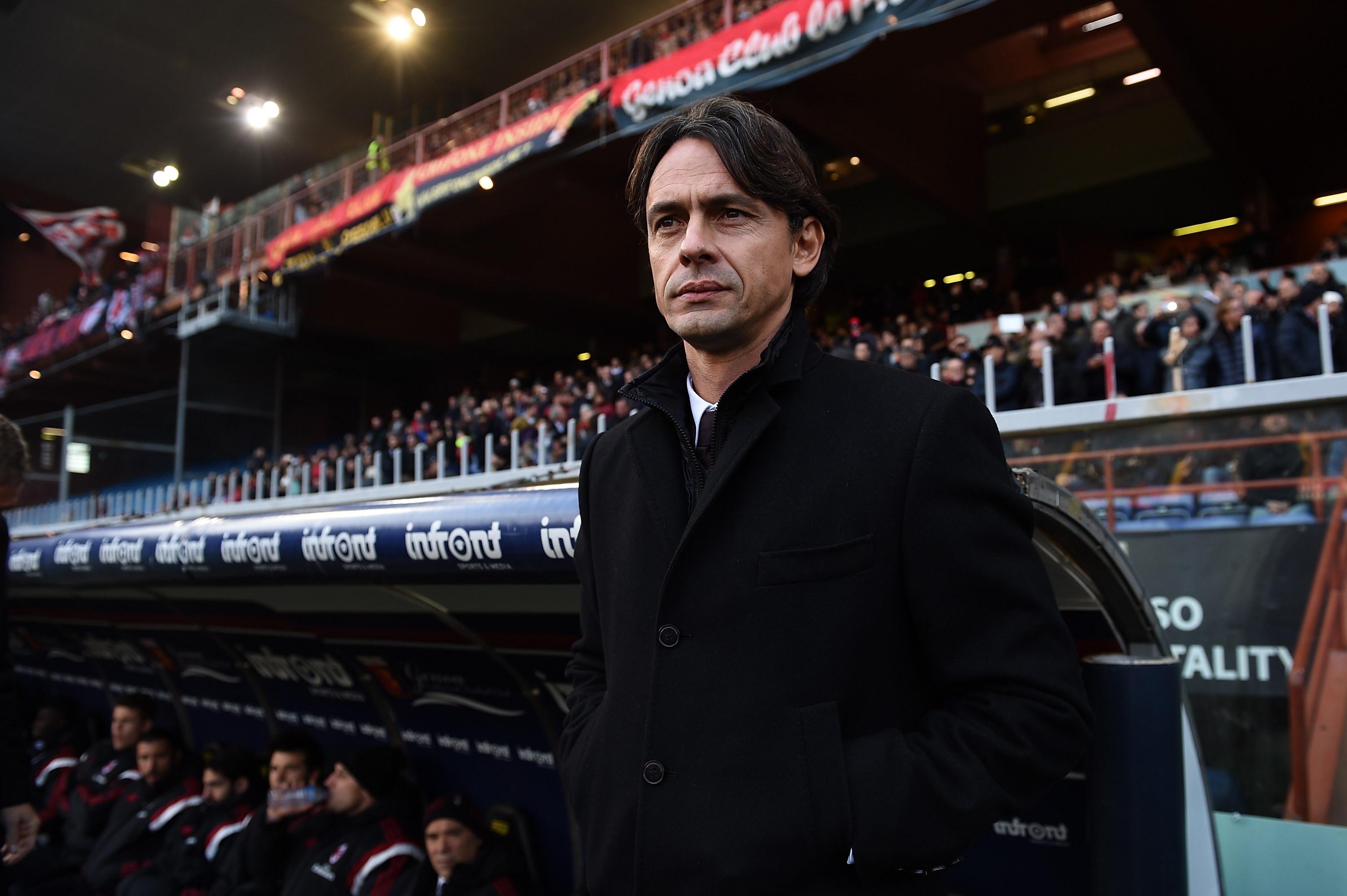 HLV Henry lieu co tranh khoi vet xe do cua Maradona,  Neville? anh 7