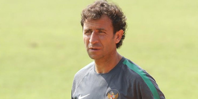 DT Indonesia chia tay HLV Milla truoc them AFF Cup 2018 hinh anh