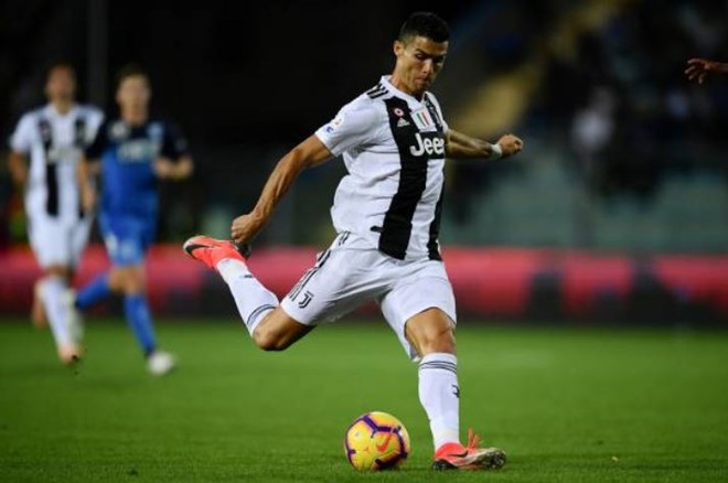 CDV than phuc Ronaldo sau tuyet pham sut xa vao luoi Empoli anh 2