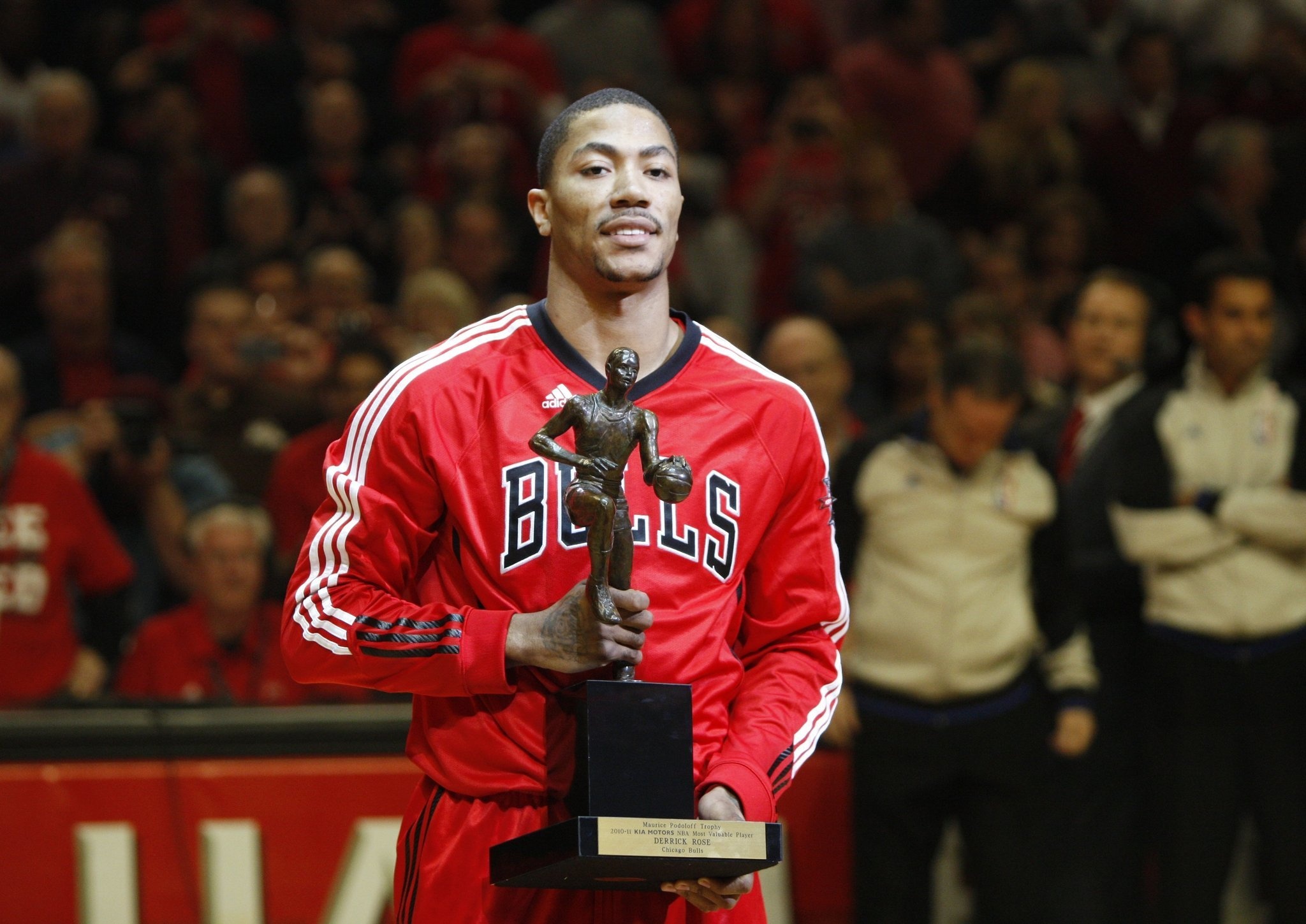 Derrick Rose: giot nuoc mat tu chien binh bi so phan nguoc dai anh 1
