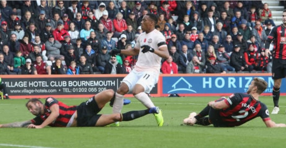 Cham diem tran Bournemouth 1-2 MU anh 9