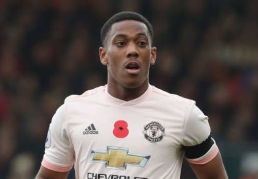 Cham diem tran Bournemouth 1-2 MU: Bay tren doi canh Martial hinh anh