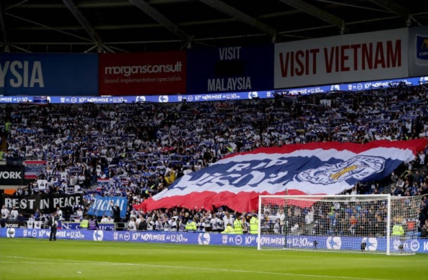 Leicester ha guc Cardiff,  gui chien thang den co Chu tich Vichai anh 2