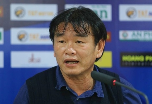HLV Phan Thanh Hung tiet lo bi quyet giup DTVN vo dich AFF Cup 2008 hinh anh