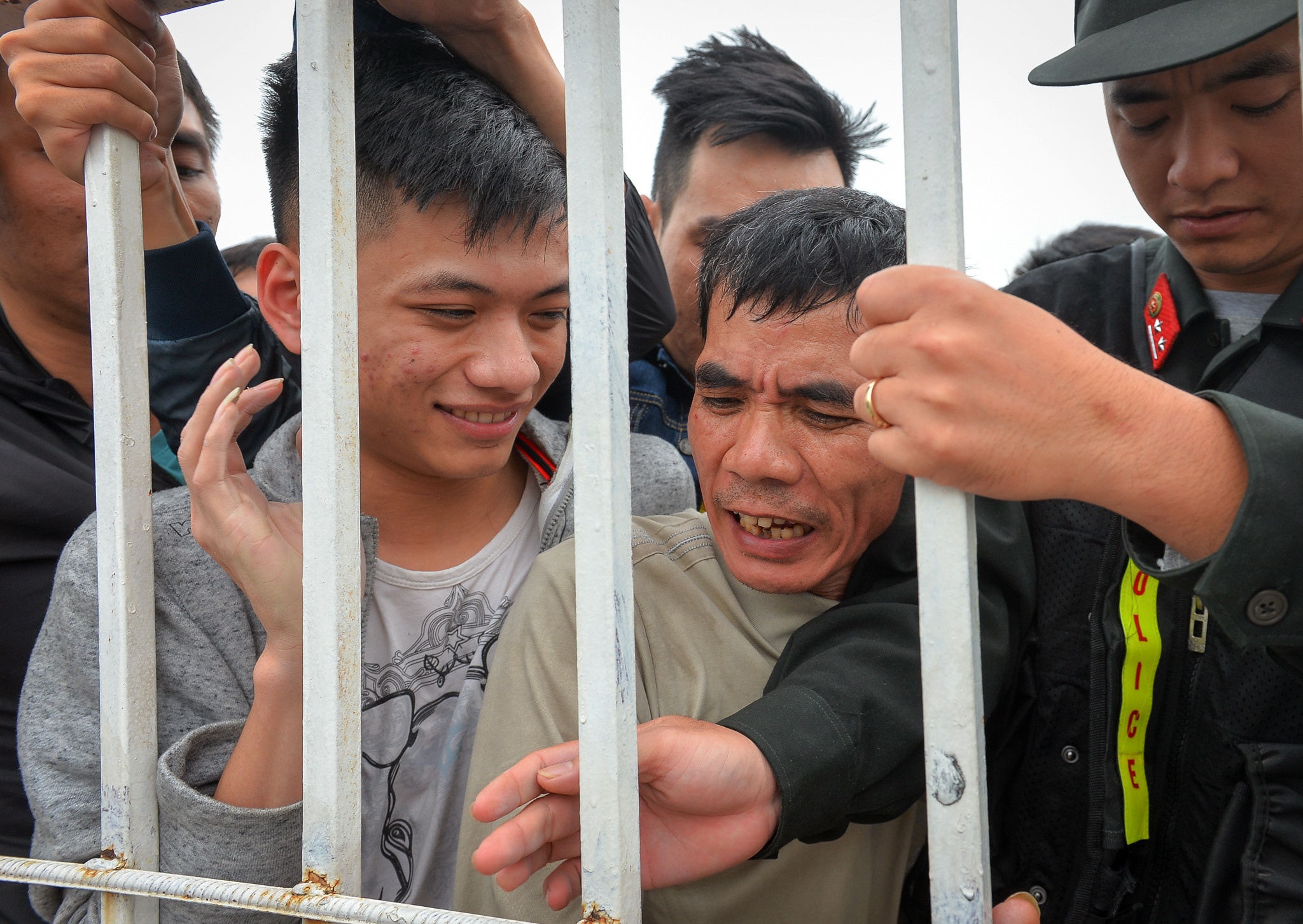 Bao Thai Lan goi canh chen chuc mua ve o Viet Nam la dien ro hinh anh