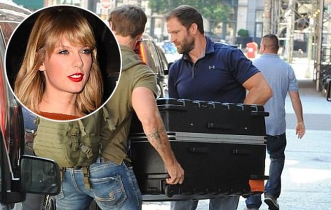 Taylor Swift nhieu lan tron vao vali de lan tranh paparazzi hinh anh