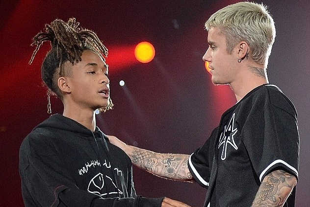 Never Say Never - ban hit dau tay cua Jaden Smith hinh anh