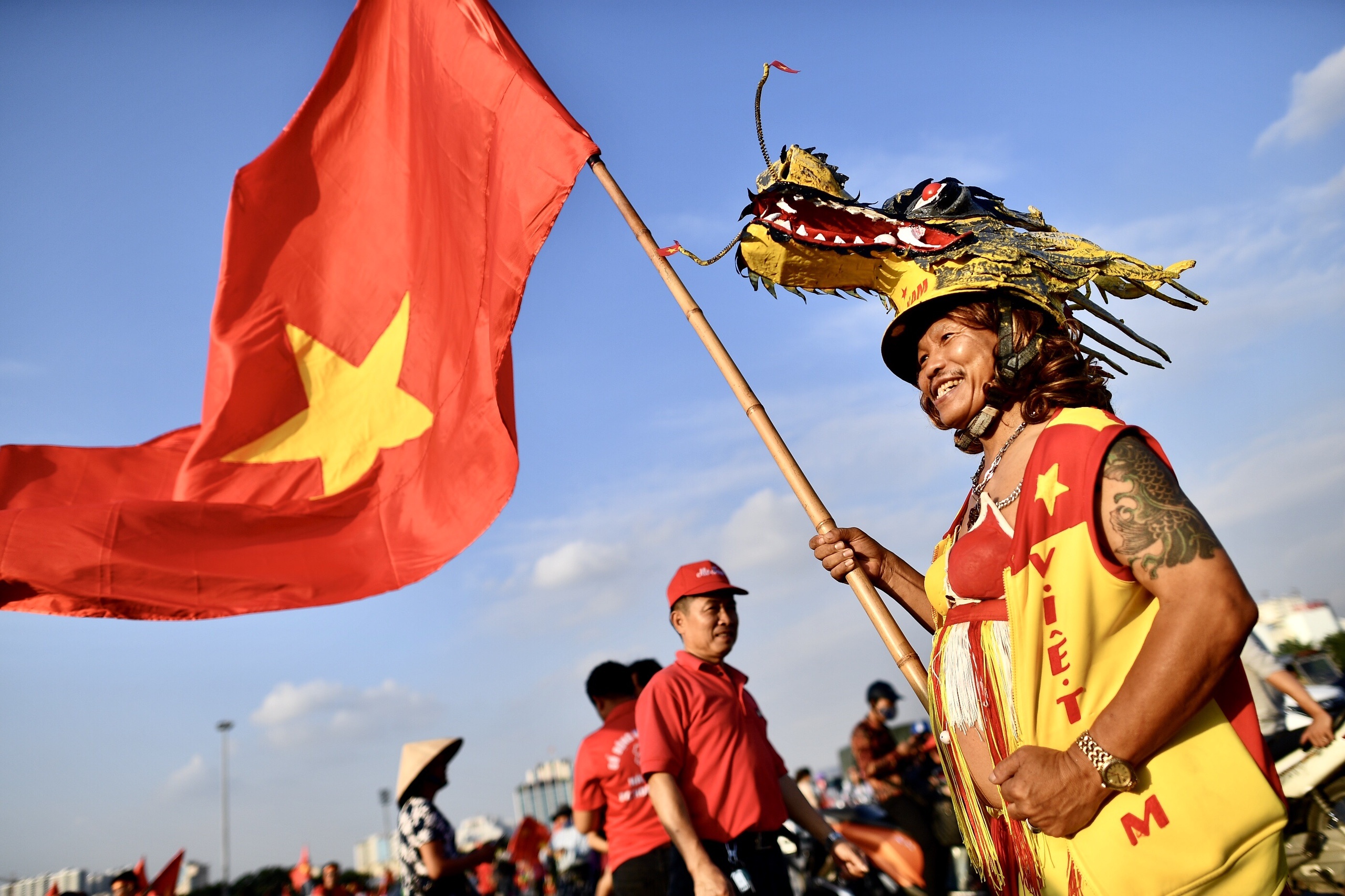 CDV Hai Phong dot phao sang truoc san My Dinh anh 8