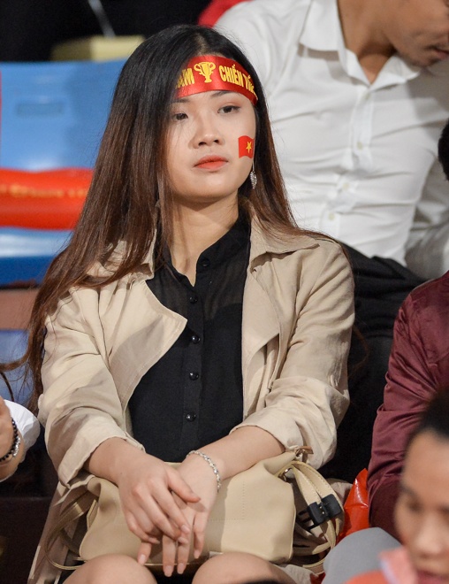 Dan hot girl tiep lua cho thay tro HLV Park Hang-seo tai san Hang Day anh 4