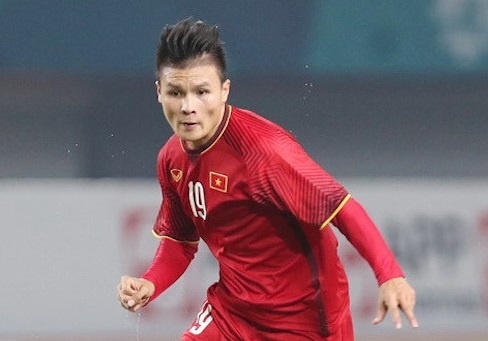 Quang Hai cung 'sat thu' Kraisorn canh tranh giai cau thu hay nhat hinh anh