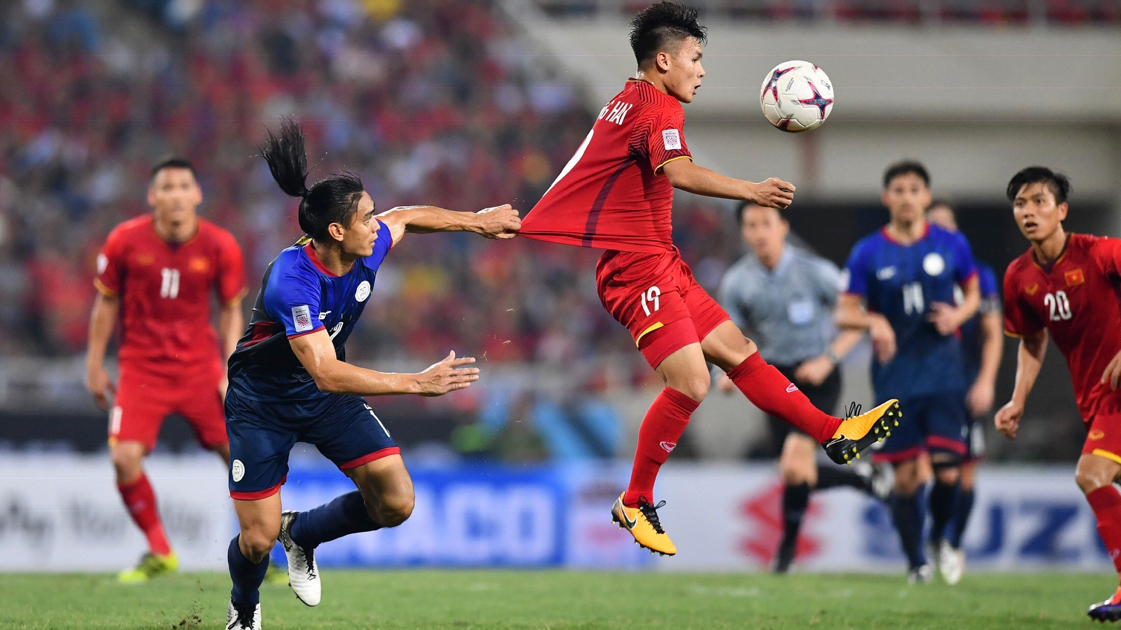 Vi sao tuyen Viet Nam gap kho khan truoc Philippines? hinh anh