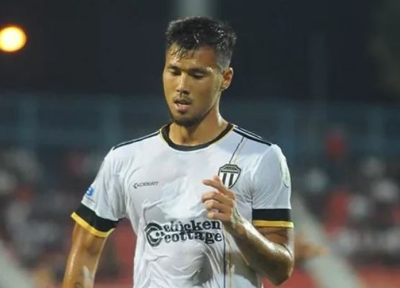 Cau thu Campuchia ung ho Malaysia danh bai tuyen Viet Nam hinh anh