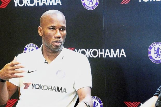 Huyền thoại Drogba chúc tuyển Việt Nam và Malaysia may mắn ảnh 1 Huyen thoai Drogba chuc tuyen Viet Nam va Malaysia may man anh 1