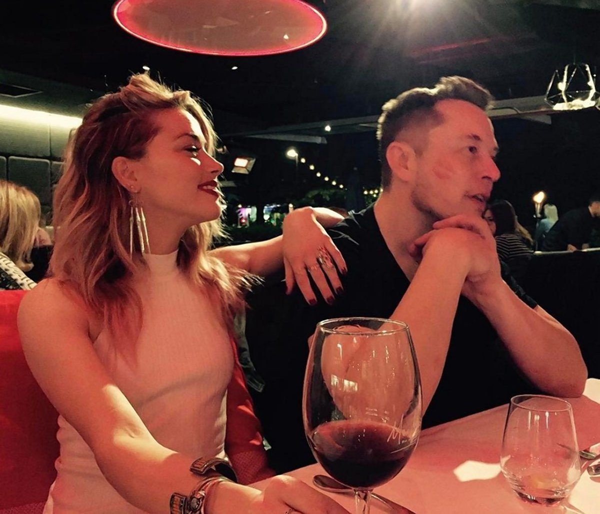 Nu dien vien "Aquaman" Amber Heard anh 1