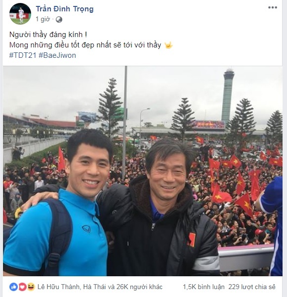 Dinh Trong,  Bui Tien Dung tri an tro ly Bae Ji-won anh 1