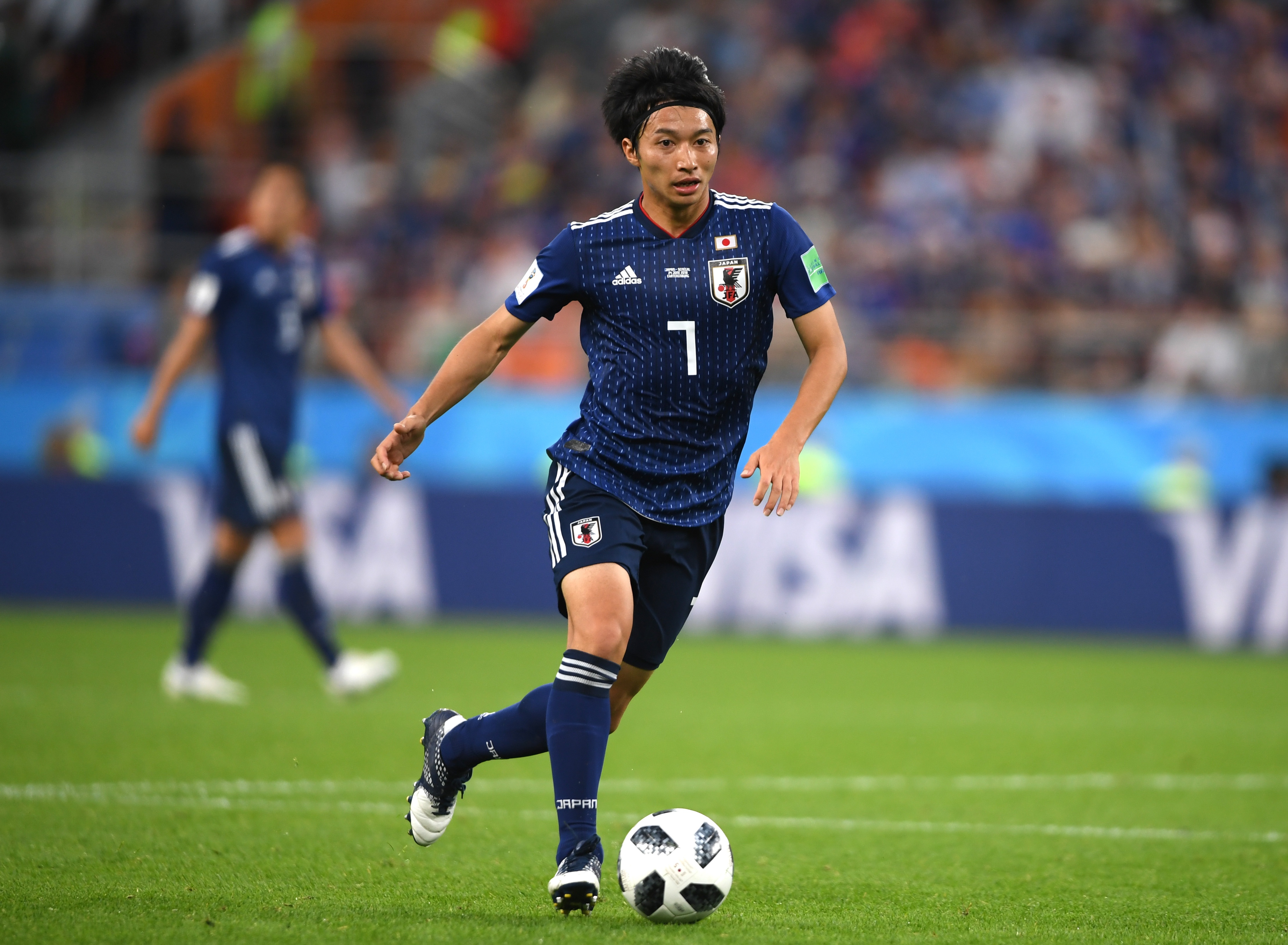 Quang Hải cùng Chanathip lọt top tiền vệ đáng xem nhất Asian Cup ảnh 4 Quang Hai cung Chanathip lot top tien ve dang xem nhat Asian Cup anh 4