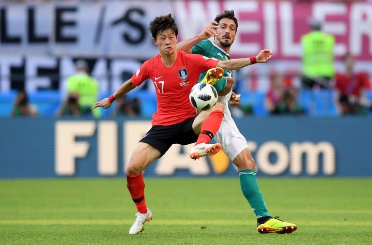 Quang Hải cùng Chanathip lọt top tiền vệ đáng xem nhất Asian Cup ảnh 11 Quang Hai cung Chanathip lot top tien ve dang xem nhat Asian Cup anh 11